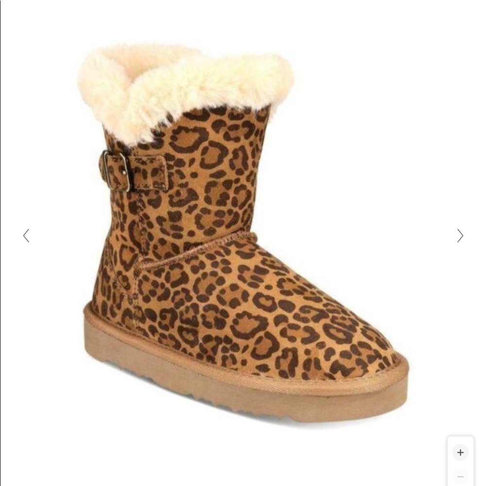 New without tags!  Leopard boots size 5